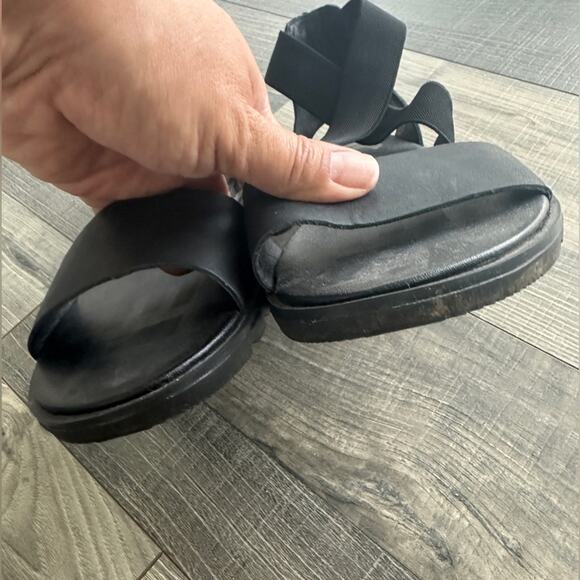 Sorel Ella II Strap Sandals - Picture 2 of 8